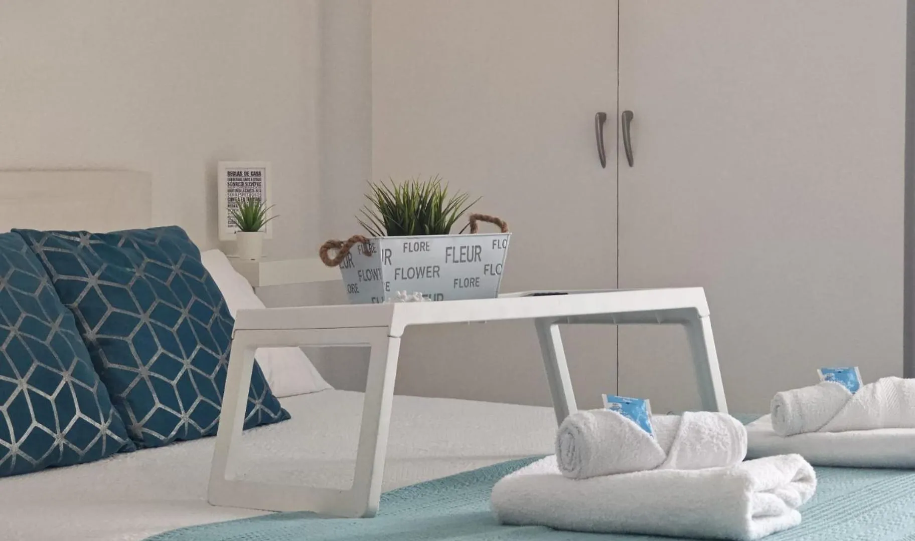 Apartment Benalbeach Holidays Benalmadena Spain